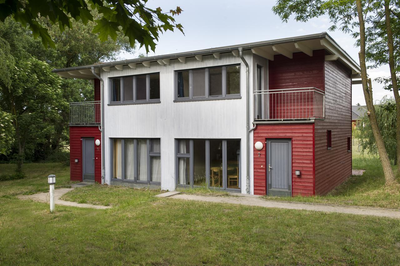 Basiskulturfabrik Oeko-Hotel Neustrelitz Exterior photo