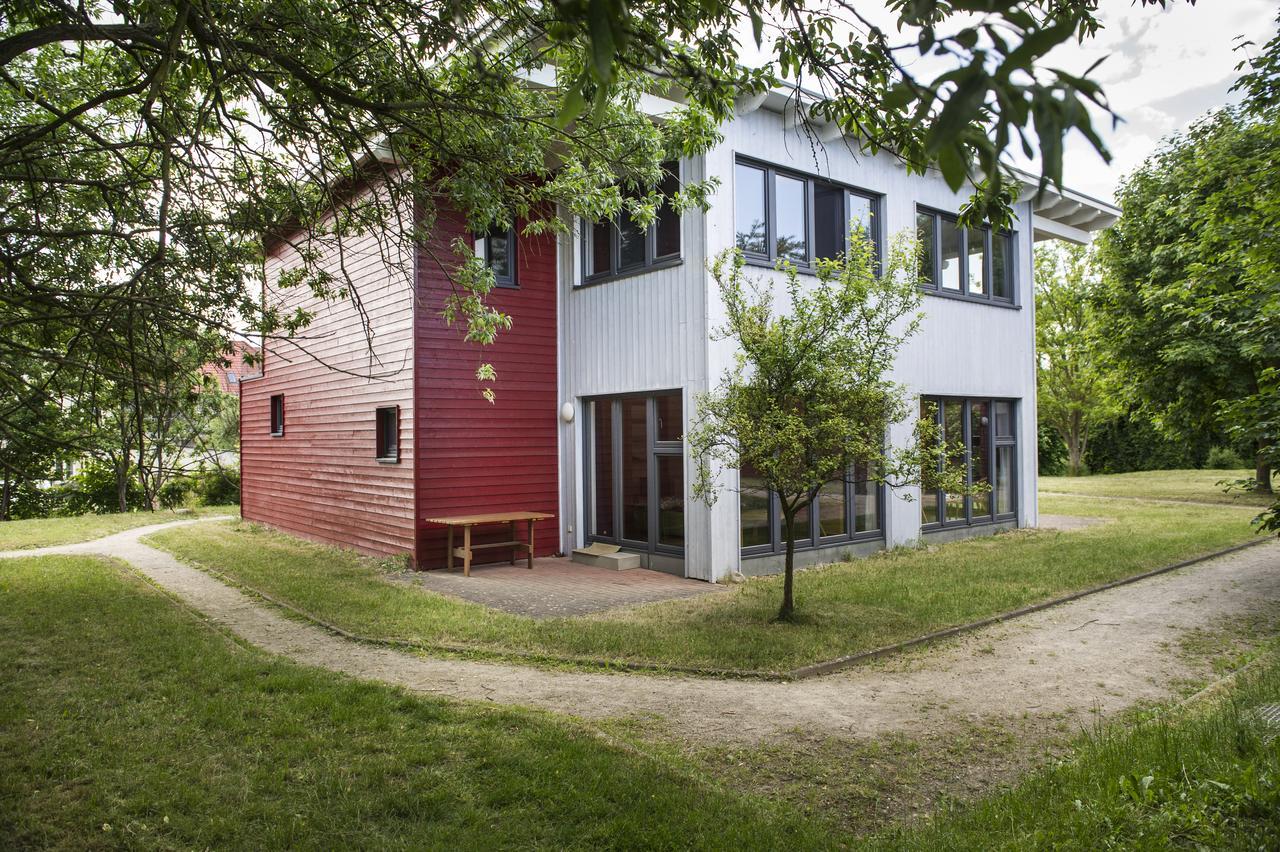 Basiskulturfabrik Oeko-Hotel Neustrelitz Exterior photo